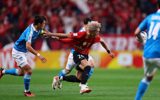 千钧一发！球队一举拿下胜局